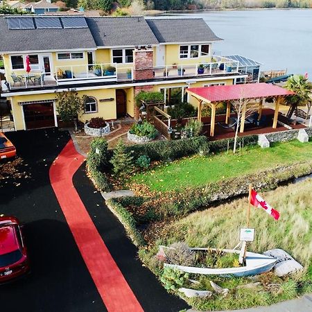 Birds Of A Feather Victoria Oceanfront Studio Suites Colwood Buitenkant foto
