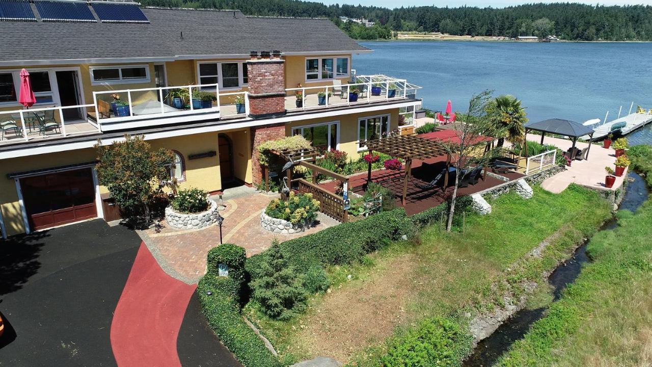 Birds Of A Feather Victoria Oceanfront Studio Suites Colwood Buitenkant foto