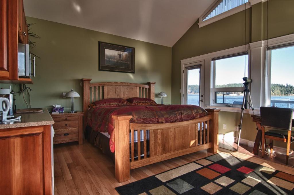 Birds Of A Feather Victoria Oceanfront Studio Suites Colwood Kamer foto